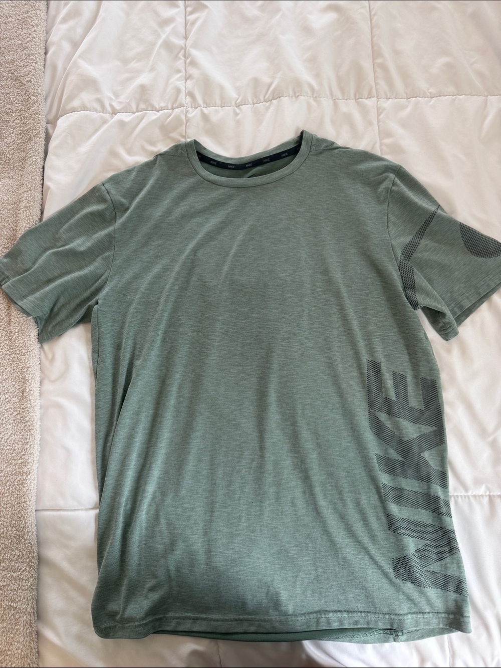 Nike Men's Sage Green Short Sleeve Performance Tee